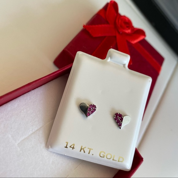 Jewelry - 14K white gold screw back studs 0.24 CT created 💎